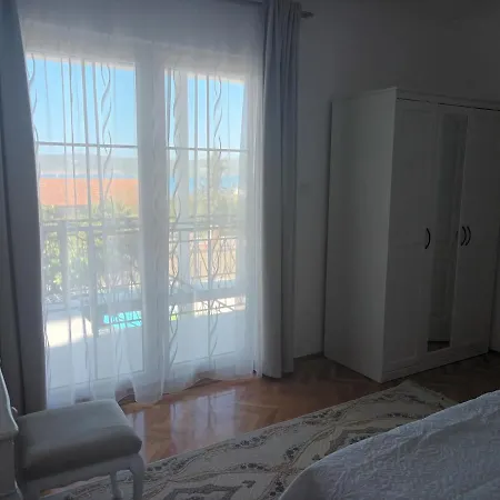 Apartman Hana Apartment